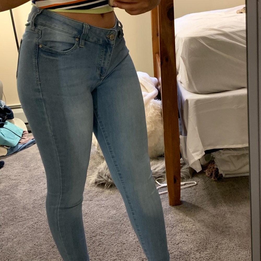 Light Wash Skinny Jeans